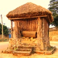 slit_gong_house_bafut.jpg